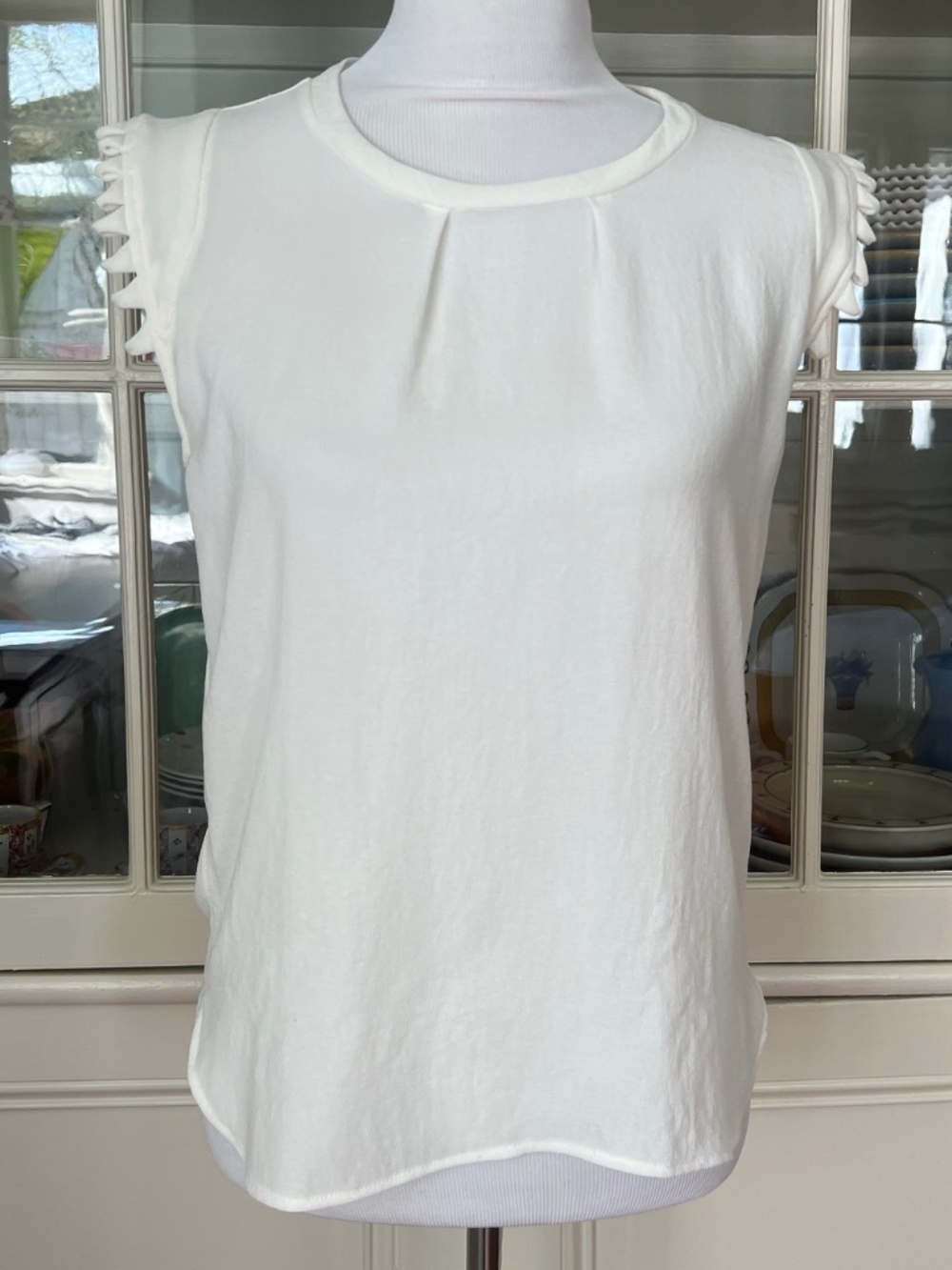 MAJE White Pullover Top Blouse Size 1/ Small, Cap Sleeves